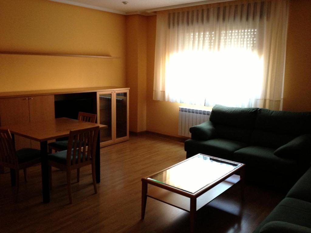 Apartamentos Turisticos Puerta de León Habitación foto